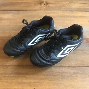 Youth Umbro Soccer Cleats